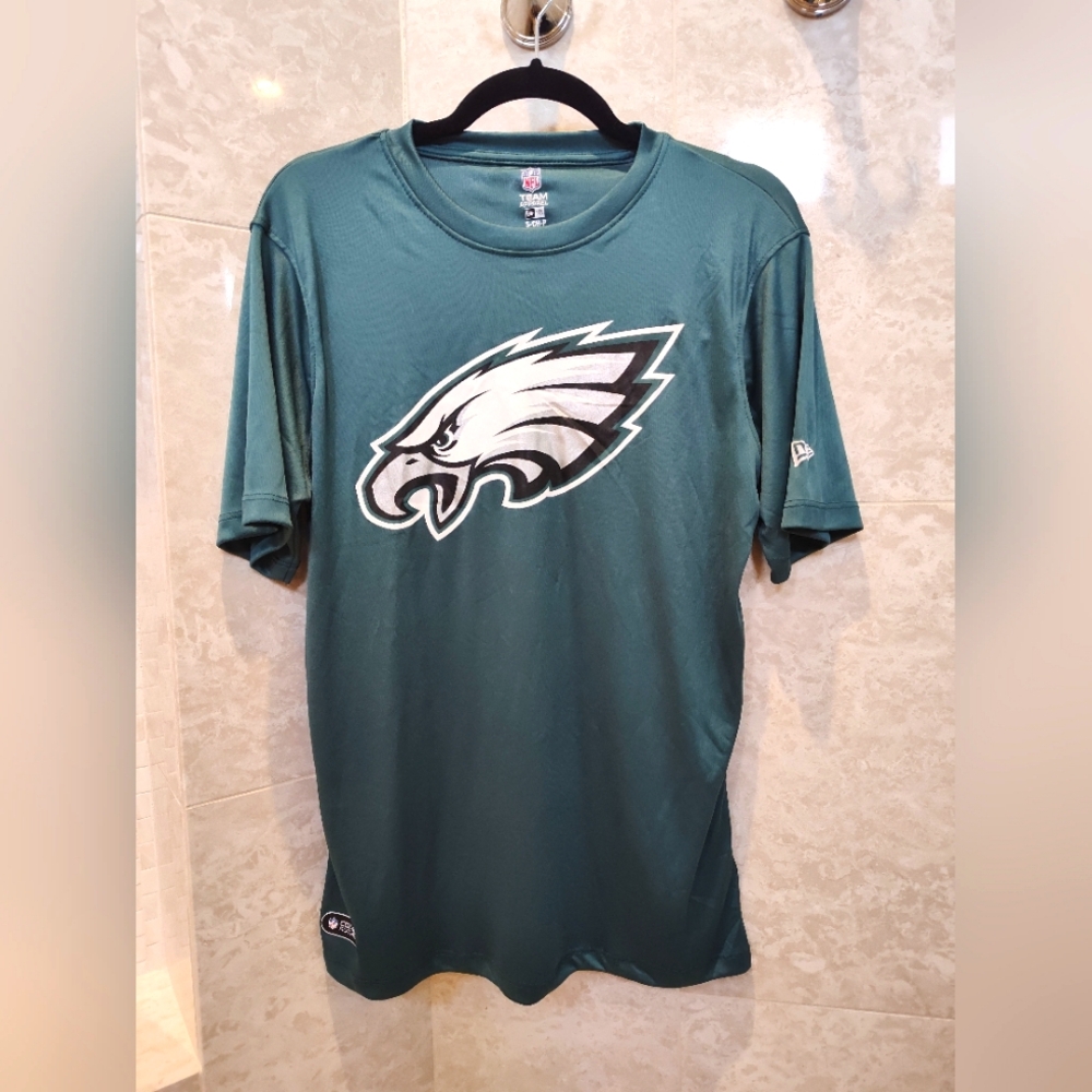Philadelphia Eagles Jersey Green Logo NWOT